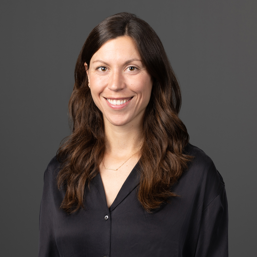 Carolyn Angius portrait photo