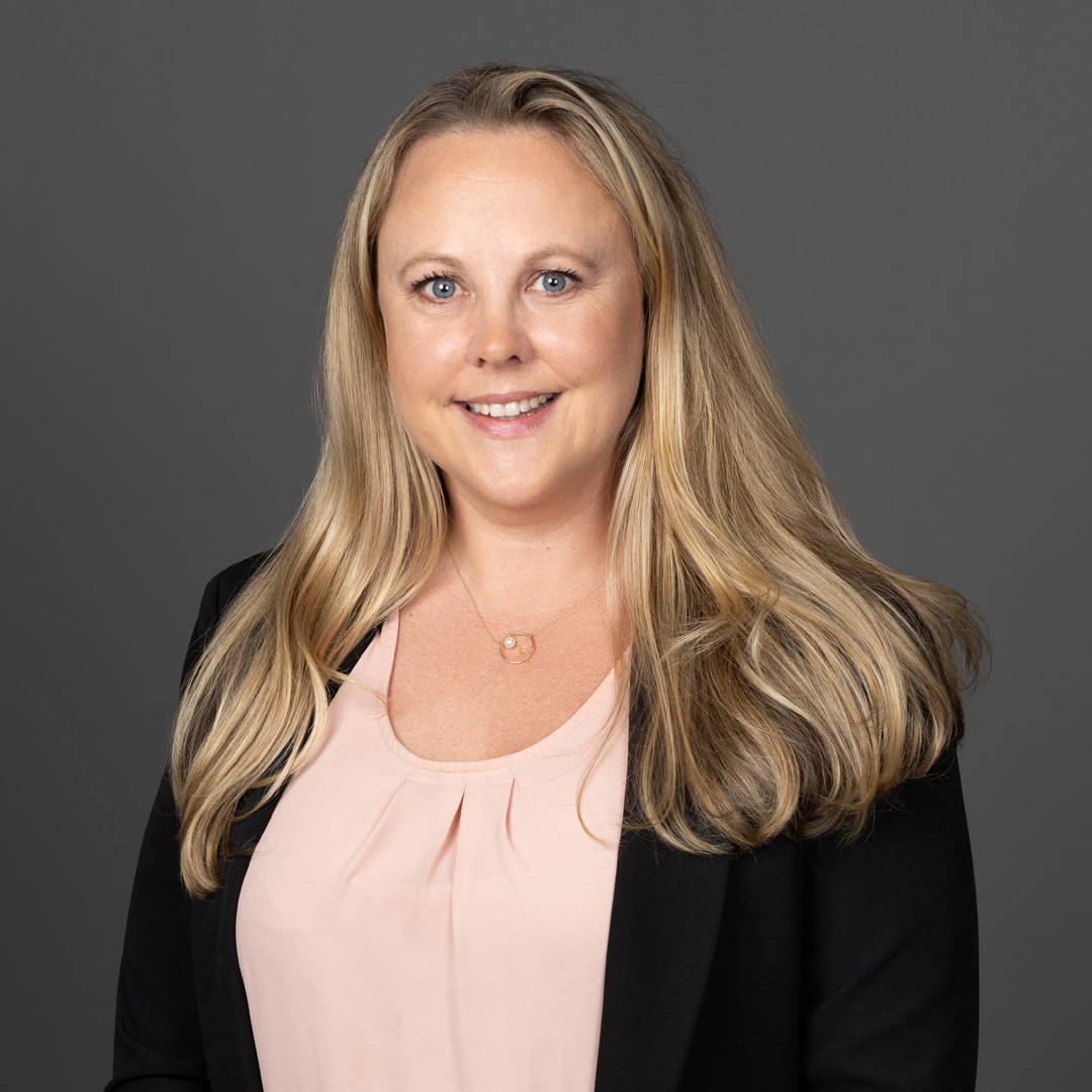 Jessalyn Waldron portrait photo.