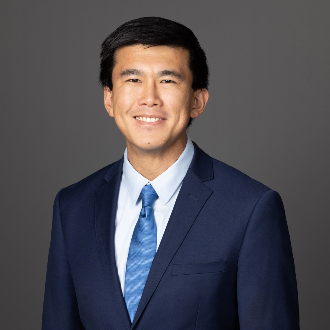 Jonathan Yang portrait photo.