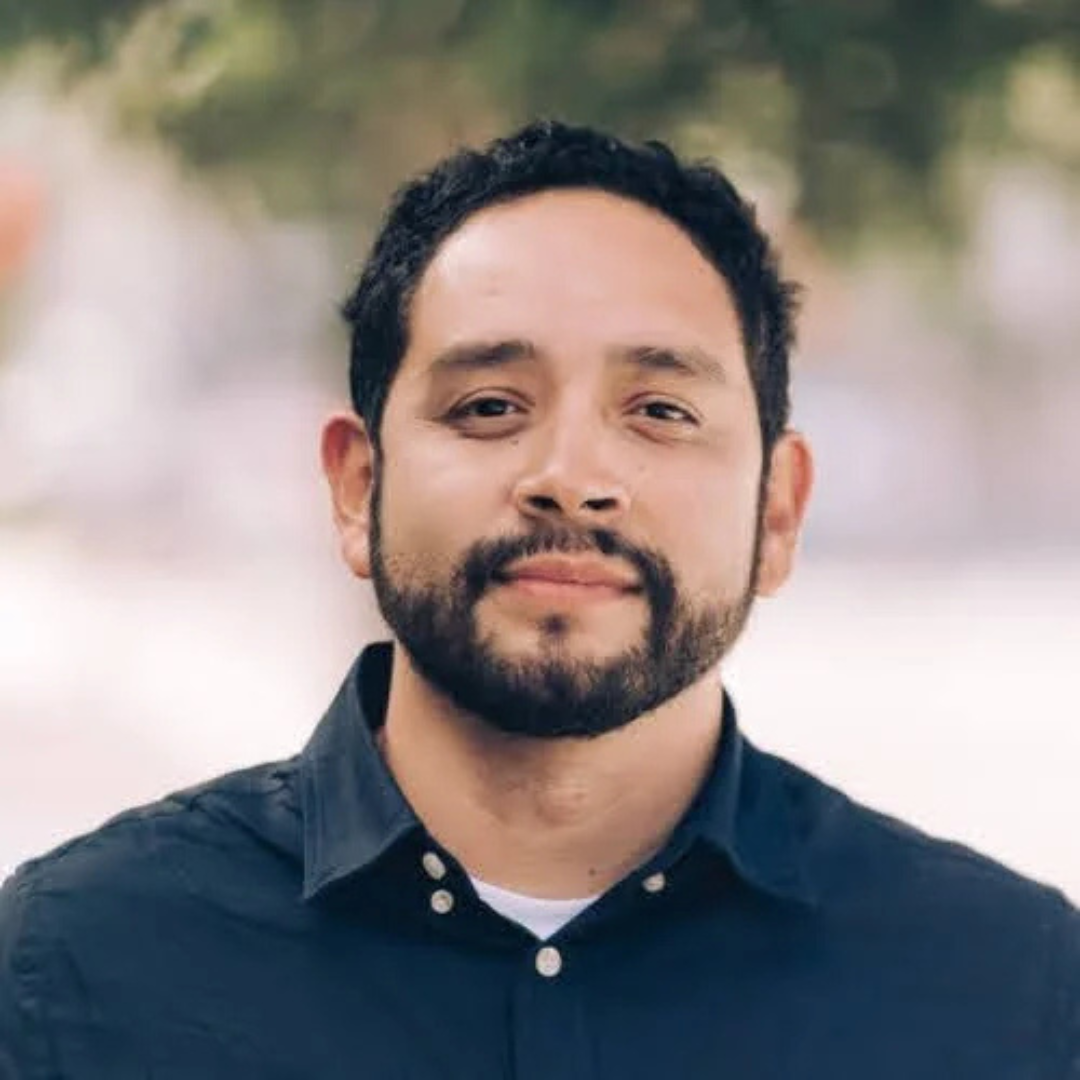 Eric Ares portrait photo.